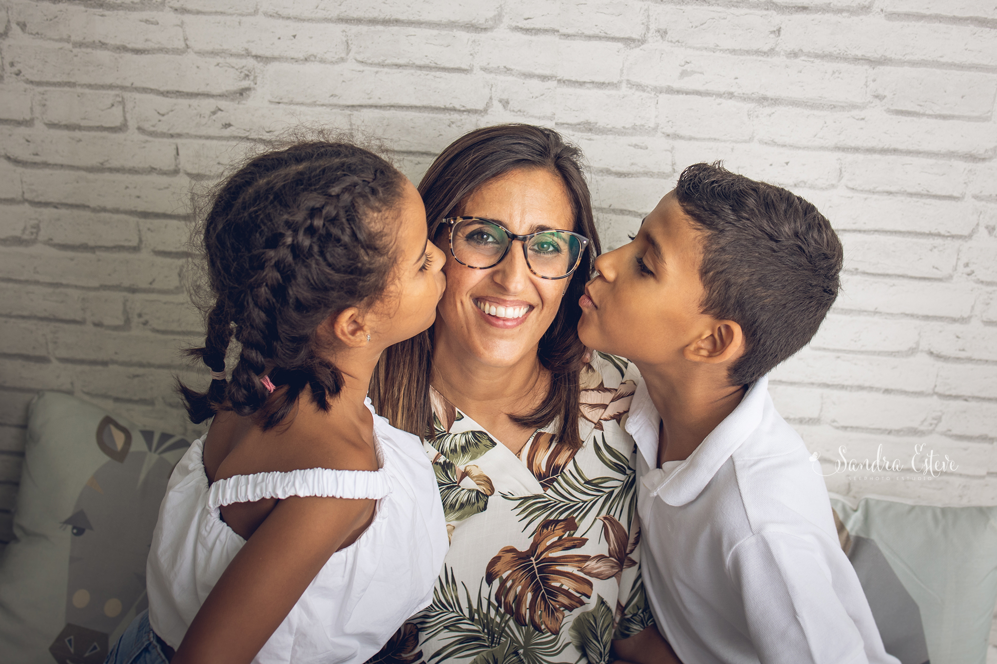 sesion-fotos-familiar-mare-fills-estudi-barcelona