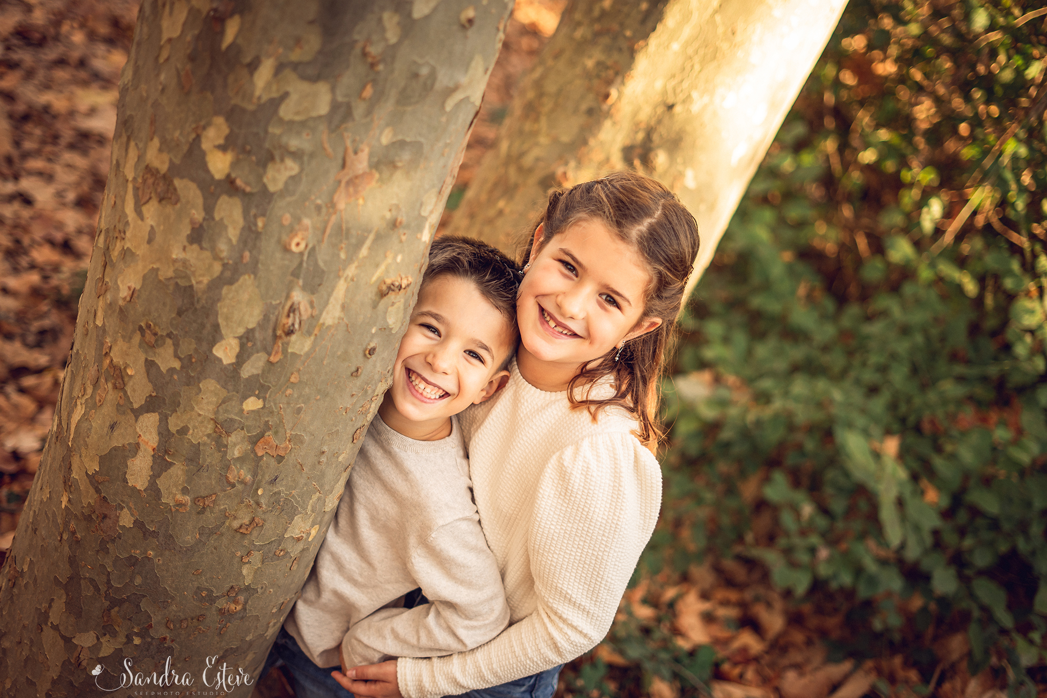 sesion-fotos-hermanos-exterior-otoño