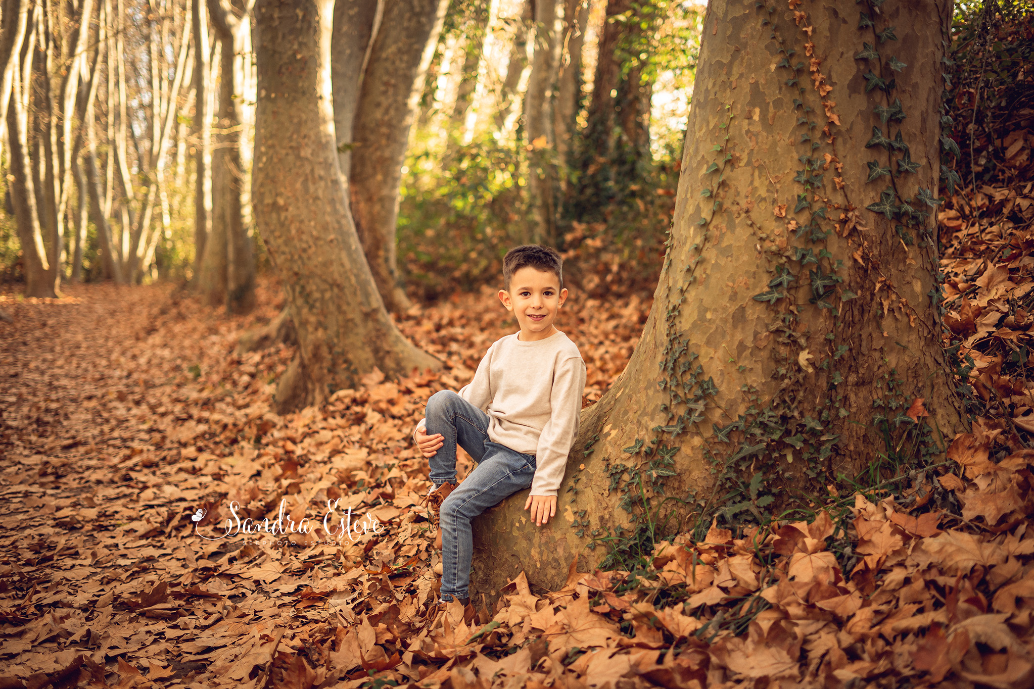 sesion-fotos-niño-exterior-otoño