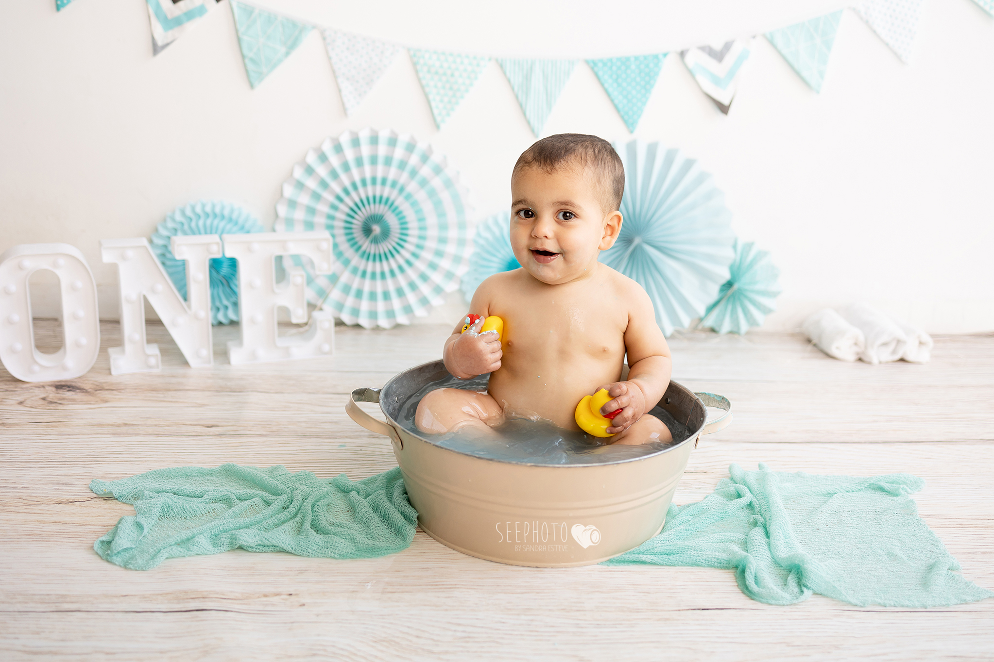 sesion-fotos-smash-cake-baño-granollers-estudio