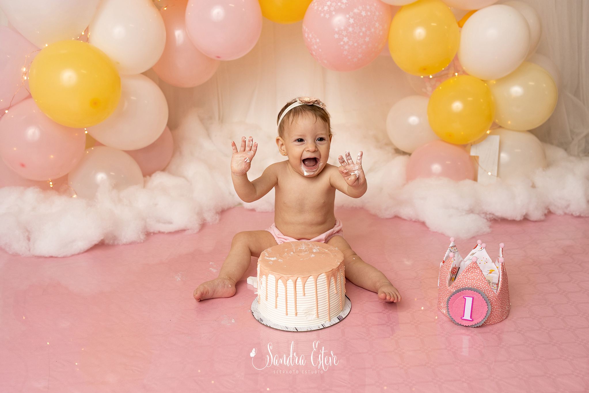 sesion-fotos-smash-cake-estudio-globos-primer-año-granollers