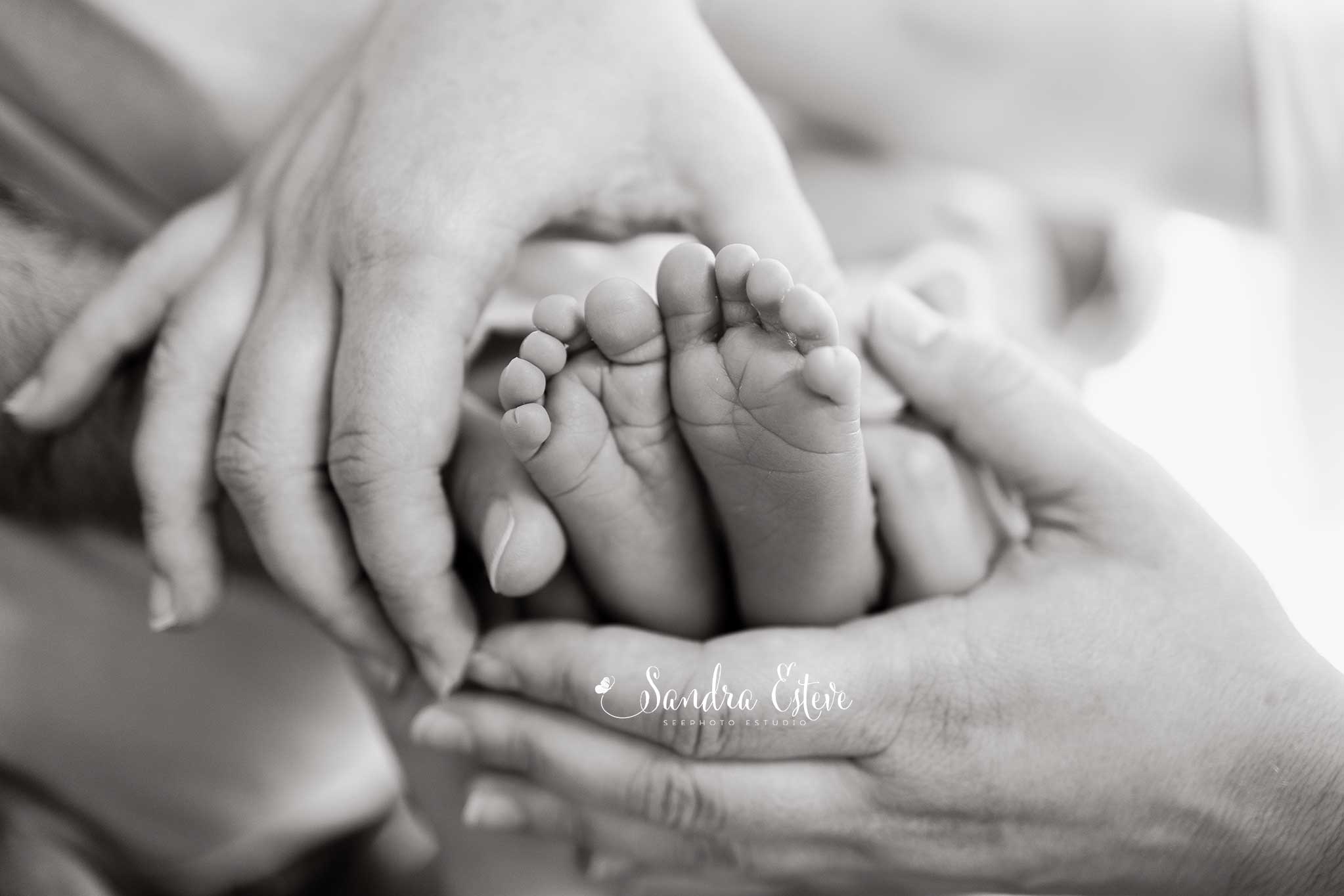 newborn_estudio_sesion_fotos_detalles_barcelona_nino