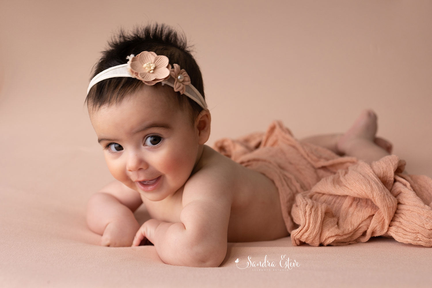 reportaje_fotos_bebe_estudio_4_meses_granollers