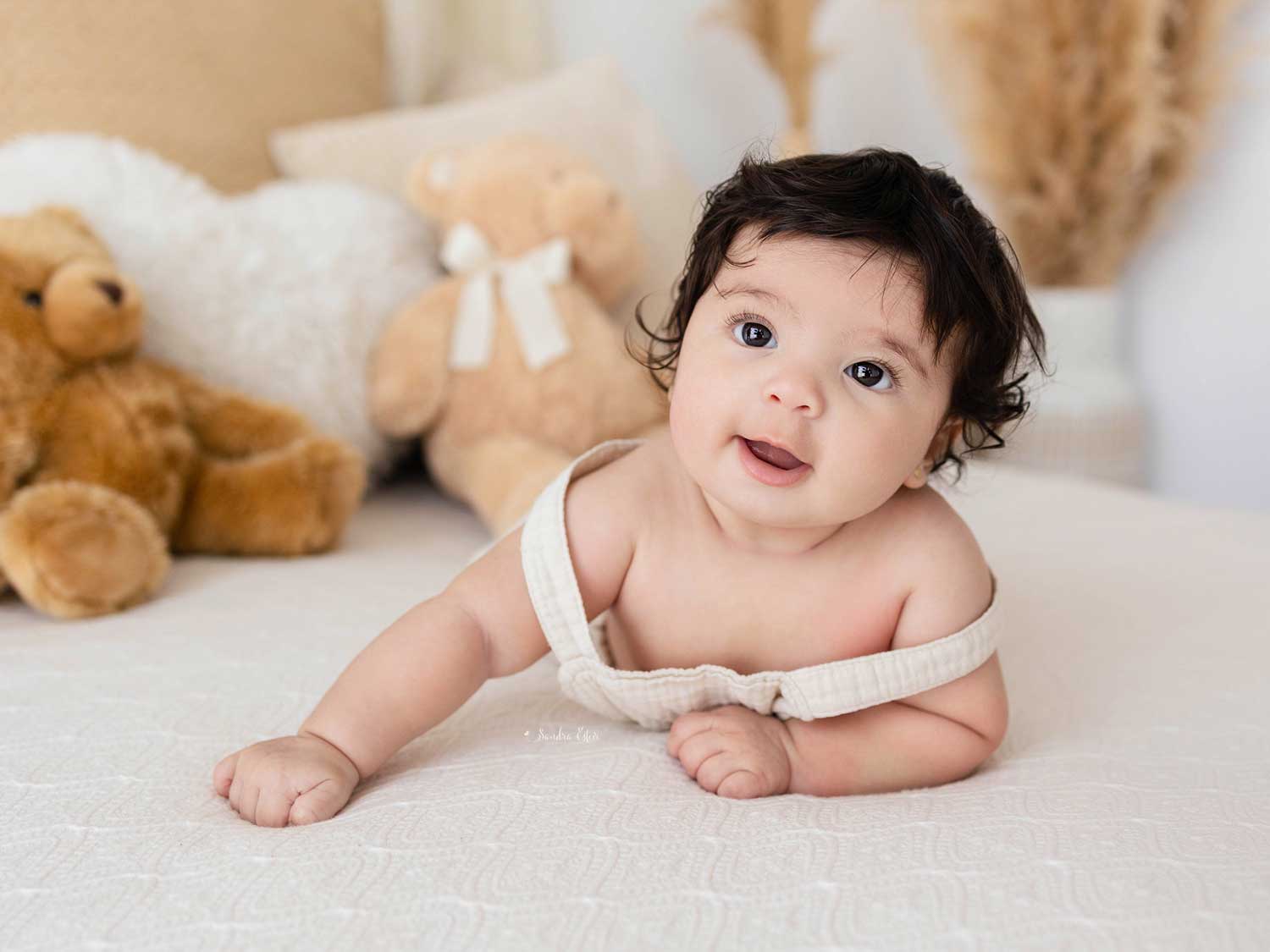 sesion_fotos_bebe2_seguimiento_8_meses_estudio_fotografia_granollers