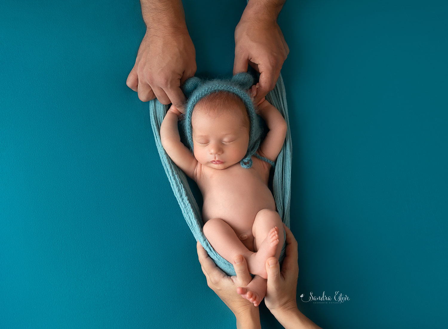 sesion_fotos_bebe_recien_nacido_con_padres_granollers01