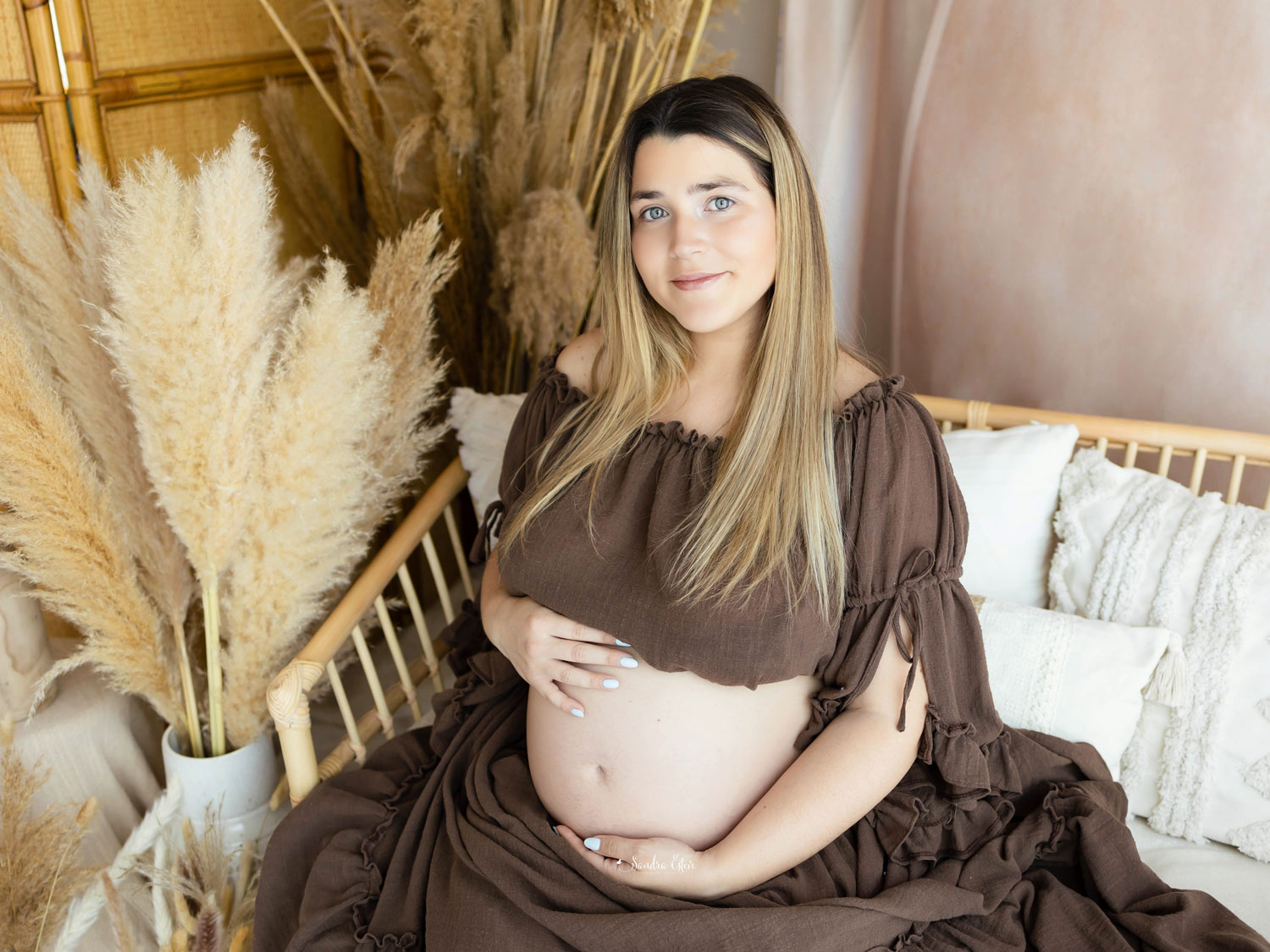reportaje2_de_fotos_de_embarazada_estudio_granollers_seephoto